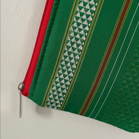 Indian Irkal Green Striped Clutch with Red Accents - Picture 2 of 8